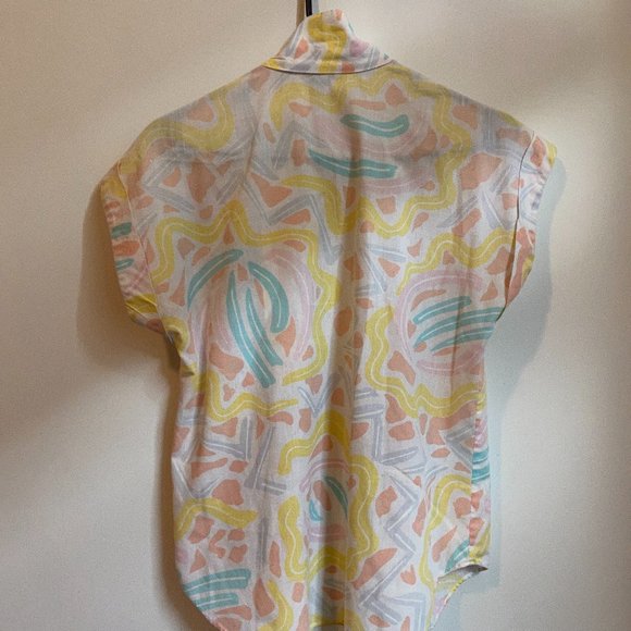 Vintage Retro Pattern Women's Blouse - Picture 4 of 4